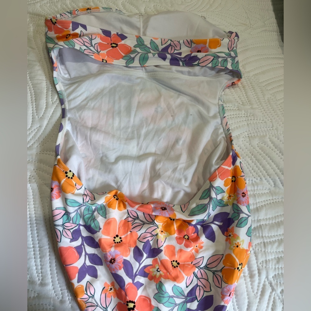 New Ninety Nine One Piece Swimsuit size medium open back floral beach summer - Picture 3 of 4